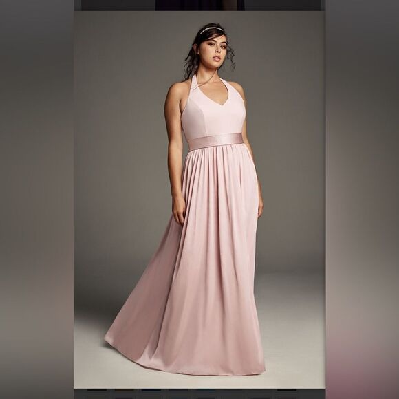 VERA WANG WHITE Label V -Neck Halter Gown with Slit VW360214 Color Blush Sz. 4 - Picture 3 of 9